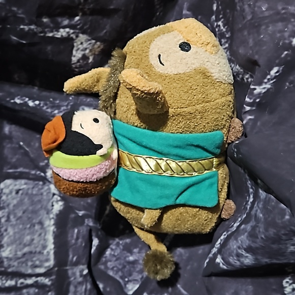 Disney 🎁 Tsum Tsum Flying Gauchito RARE✨️ - Picture 2 of 5